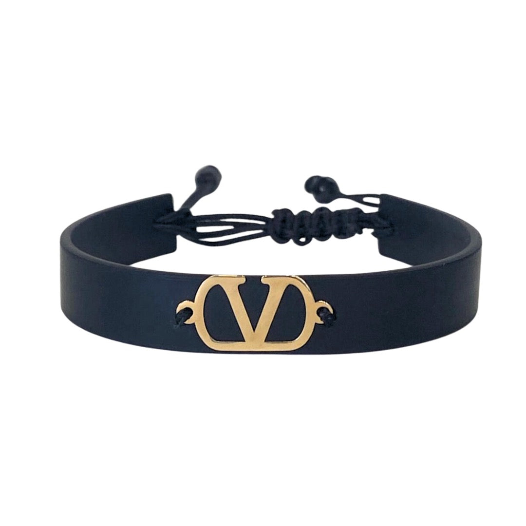V, 18K GOLD BRACELET