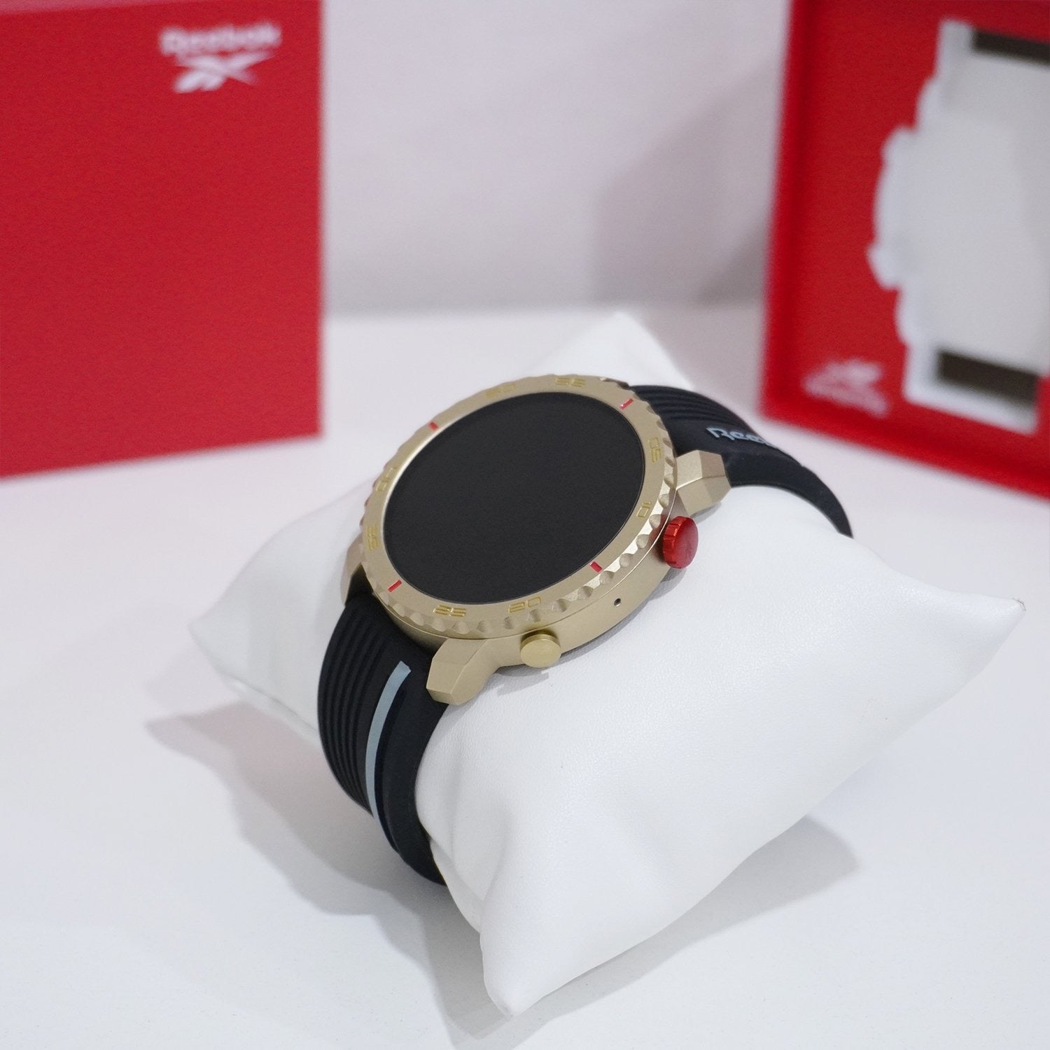 REEBOK, RV-CMF-G0-A3IB-BB SMARTWATCH